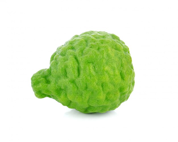 Fruit de bergamot frais avec feuille isolée sur fond blanc