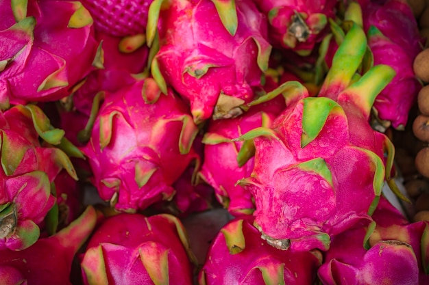 Fruit du Dragon au marché en Thaïlande.