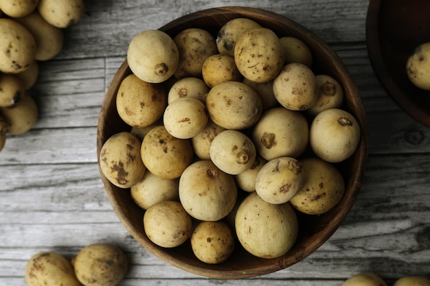 Le fruit de Langsat est prêt à tourner en studio