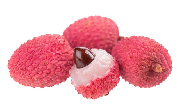 Fruit de litchi isolé sur fond blanc Fruits mûrs frais exotiques tropicaux Litchi chinensis Tracé de détourage