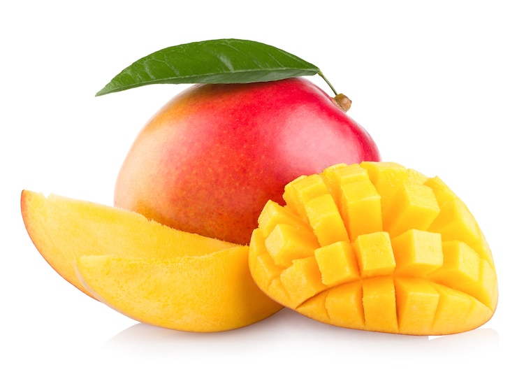 Photo fruit de mangue isolé sur fond blanc