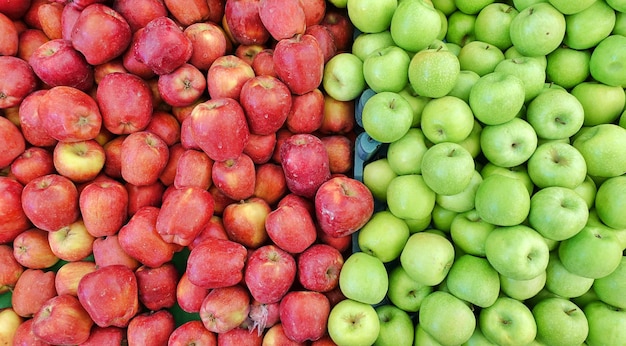 Fruit Rouge et Vert Pomme Biologique Saine