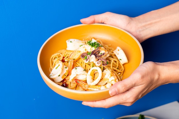 Fruits de mer spaghettis au piment à l'ail