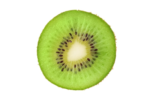 Fruits qiwi simples frais mûrs et juteux close up closeup tranche d'un kiwi vert isolé sur blanc