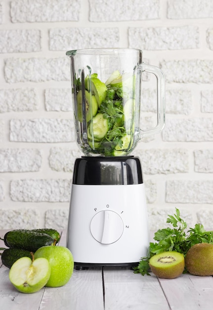 Photo des fruits verts sur la table