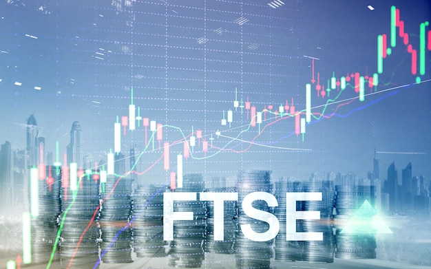 FTSE 100 Financial Times Stock Exchange Index Royaume-Uni Royaume-Uni Angleterre Investment Trading concept avec tableau et graphiques