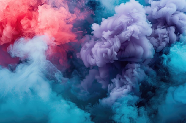 Fume et brouillard rouge-bleu et violet vif à l'arrière-plan abstrait