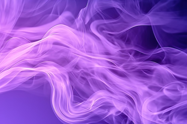 Une fumée violette sur fond violet