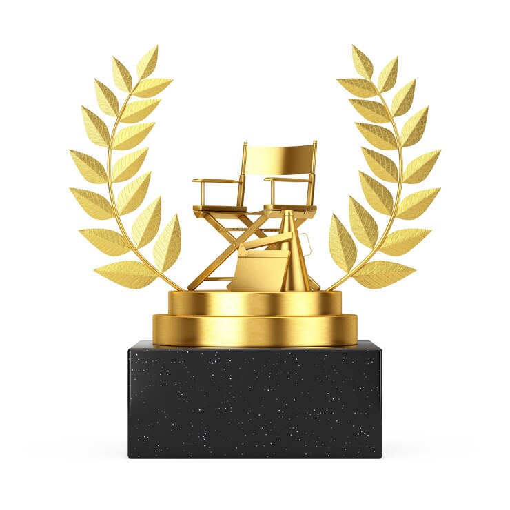 Photo gagnant du prix cube gold laurel wreath podium, scène ou piédestal avec chaise golden director, movie clapper et mégaphone sur fond blanc. rendu 3d
