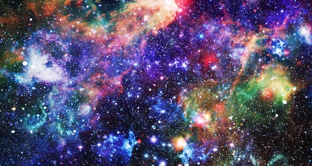 Galaxies dans l'espace Espace à plusieurs années-lumière de la Terre Éléments de cette image fournie par la NASA