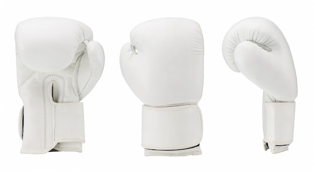 Photo gants de boxe isolés sur fond blanc. vêtements de sport