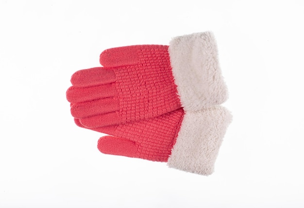 Gants d'hiver en laine rouge isolé sur fond blanc