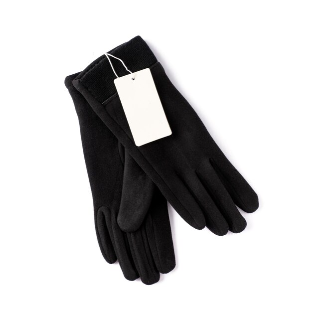 Photo gants noirs féminins avec étiquette vierge sur fond isolé blanc.