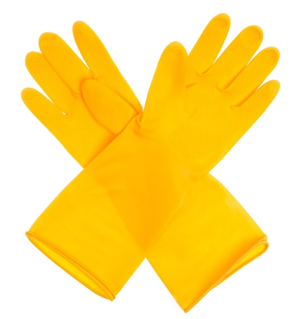 Gants en plastique jaune isolé sur fond blanc