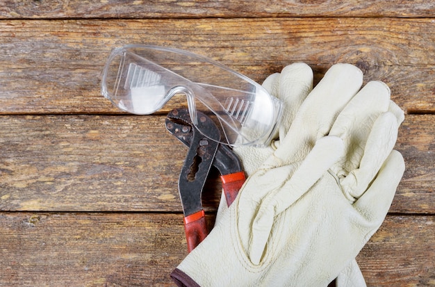 Photo gants de sécurité pour outils de construction