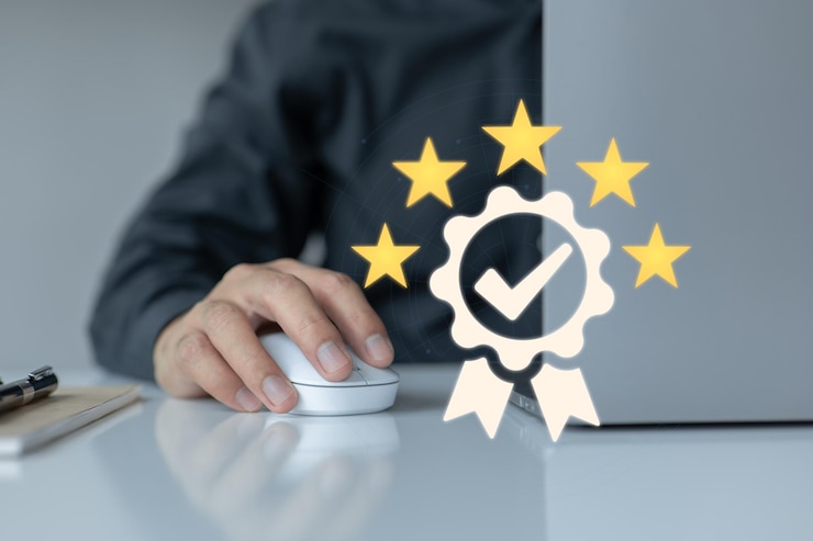 Photo garanties des meilleurs standards de qualité de service certification iso et concept de standardisation ainsi que du plaisir client et de l'expérience de service