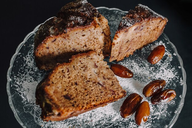 Gâteau au chocolat aux dattes bouchent