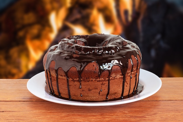 Gâteau au chocolat avec couverture