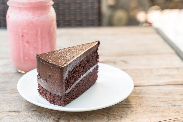 gâteau au chocolat sur plaque