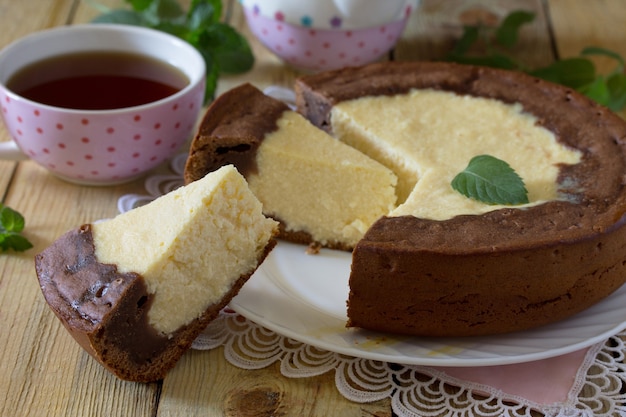 Photo gâteau au fromage à la crème et au chocolat