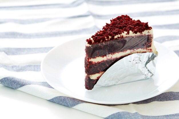 Gâteau au fromage de velours rouge