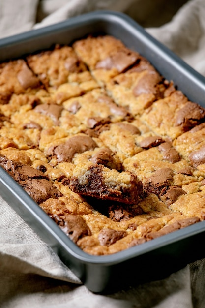 Gâteau aux brownies et biscuits Brookies