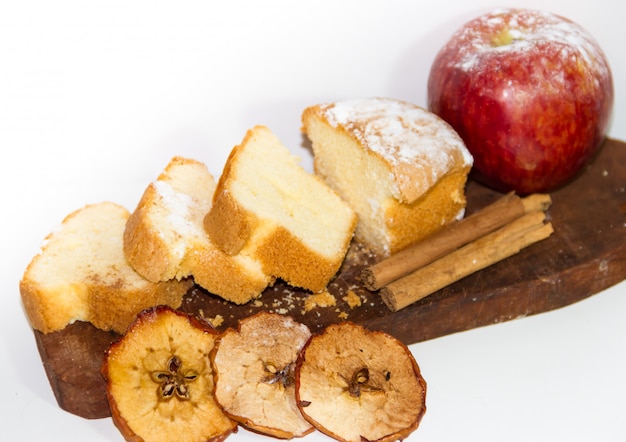 gâteau aux pommes et à la cannelle