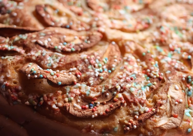 Gâteau aux pommes maison bio sucré.