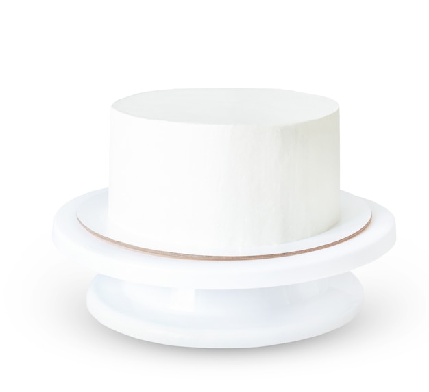 Gâteau blanc sans décor sur un support isolé sur une surface blanche. même une maquette et un échantillon de gâteau rond.