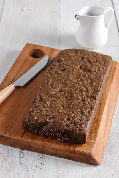 Gâteau blondie à la banane sans gluten à base de farine de banane et de riz