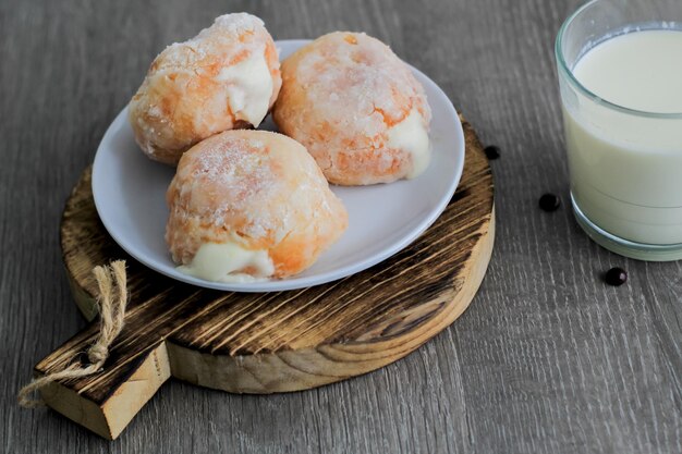 Le gâteau Bomboloni est sucré et riche en glucides