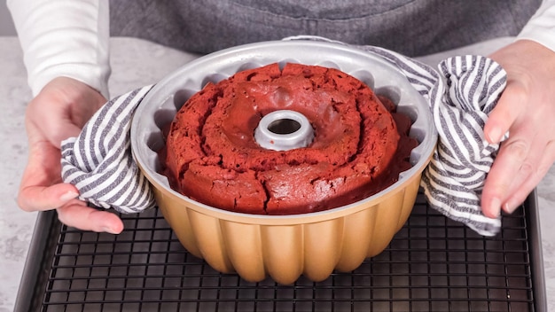 Gâteau Bundt de velours rouge