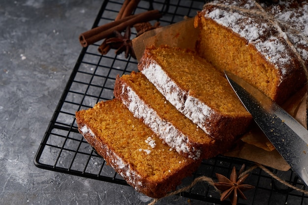 Gâteau éponge anglais fait maison, gâteau aux carottes tendre