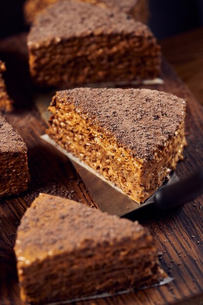 gâteau gaufré au chocolat en poudre