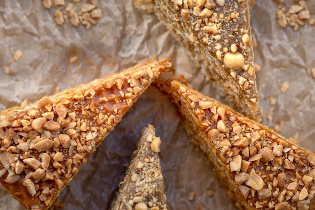 Gâteau gaufré composé de gâteaux gaufrés croustillants avec du lait concentré bouilli