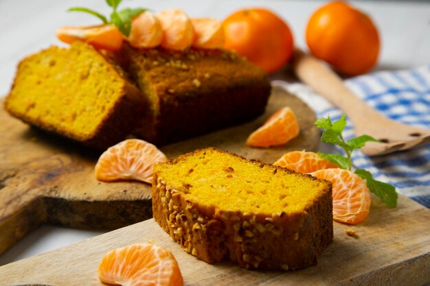 Gâteau mandarine aux fruits frais.