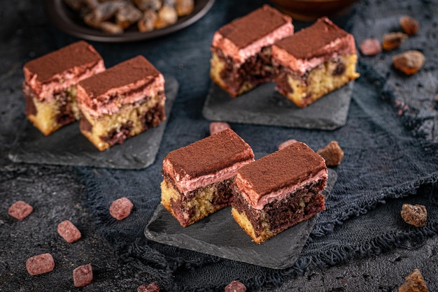 Gâteau marbré en bouchées