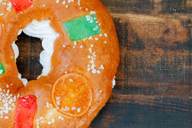 Gâteau de Noël espagnol aux fruits