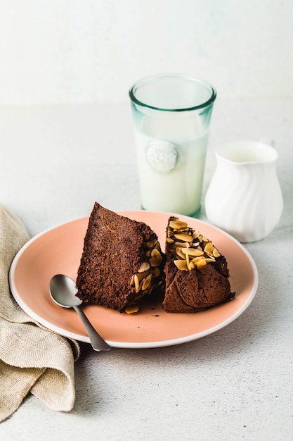 Gâteau paléo au chocolat et aux amandes vegan