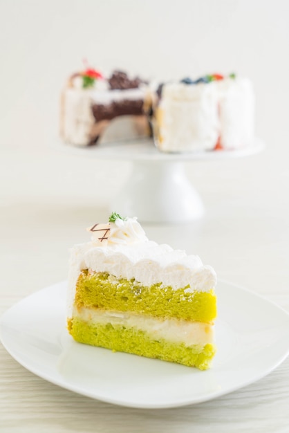 Gâteau de pandas sur assiette