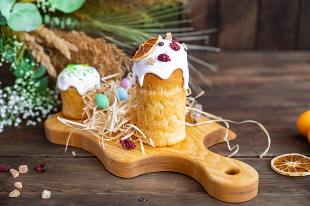 Gâteau de Pâques maison de vacances de Pâques levure parfumée patisserie dessert maison de vacances orthodoxe