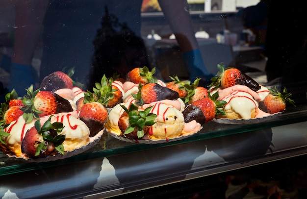 Gâteaux sucrés à la fraise à vendre