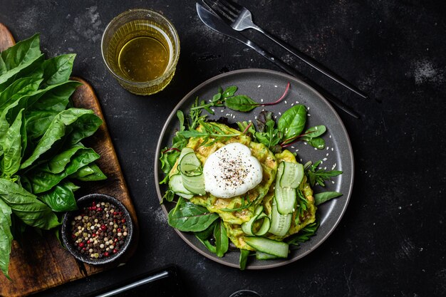 Gaufres de courgettes à l'œuf poché