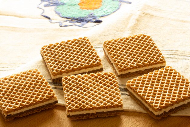 Gaufrettes croustillantes au chocolat et crème de noisette