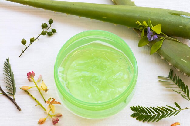 Gel apaisant à base d'aloe vera soins de santé pour la peau visage