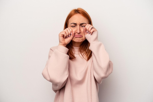 Gémir et pleurer tristement