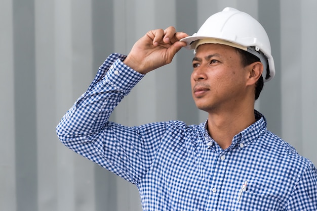 Générateur d&#39;ingénieur civil sur le chantier