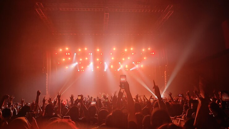 Photo des gens à un concert de musique