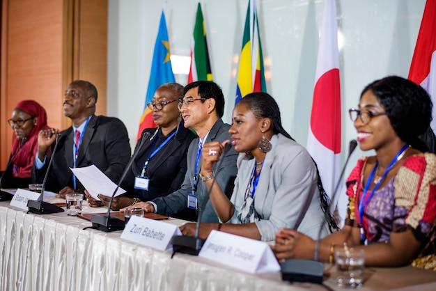 Les gens de la diversité représentent le partenariat de la conférence internationale