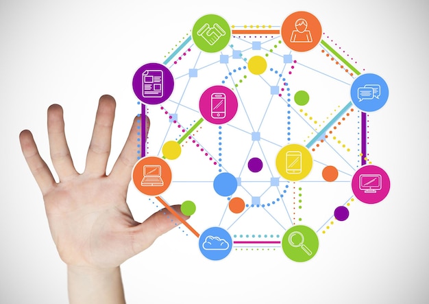 Gestes de la main contre l'interface des applications sur fond blanc
